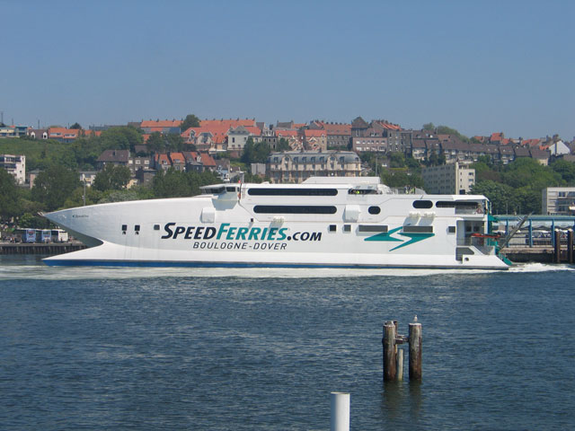 車でドーバー海峡 フランス→イギリス を渡ってみた。