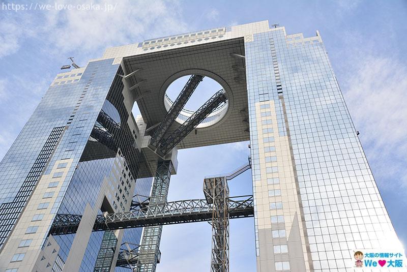 梅田スカイビル 空中庭園展望台北区- ツアーとアクティビティエクスペディア