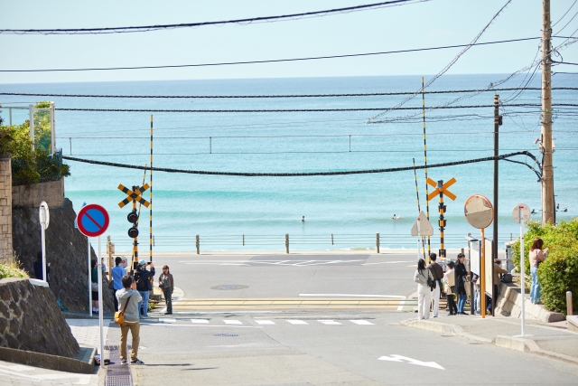 鎌倉高校前踏切」の写真素材72件の無料イラスト画像Adobe Stock