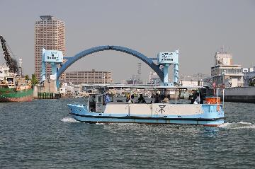 大阪での珍しい乗り物・渡し船 千本松渡船場→木津川渡船場～大きな橋を見ながら乗船～20210808-02～