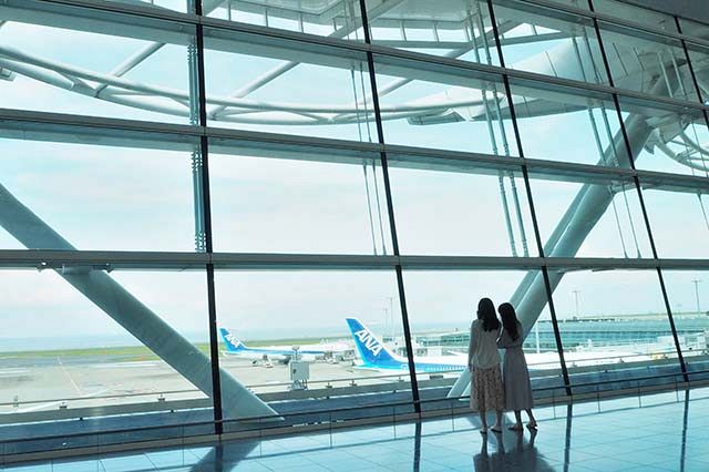 ファイル:羽田空港行き出発ロビー.jpg - Wikipedia