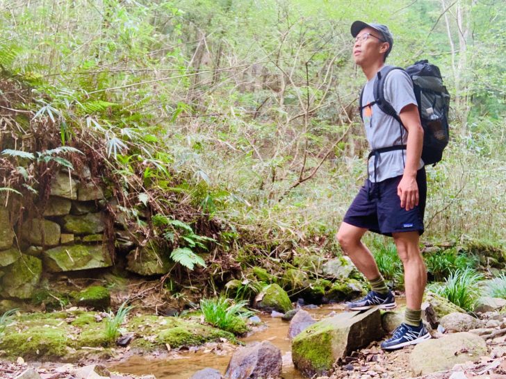 軽く背負って負担を軽減。暑い季節に欠かせない、軽量化目線の登山コーデYAMAP STORE ヤマップストア