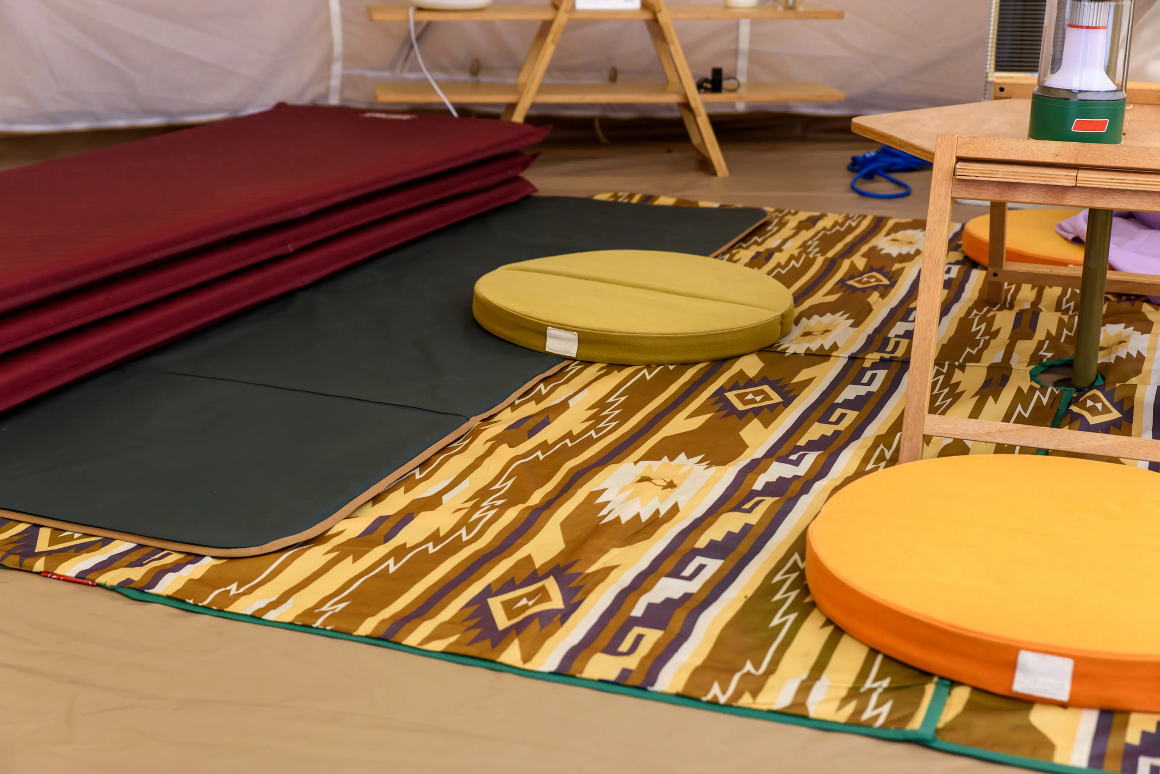 超快適 寝袋の下に敷くマット代用品＆分厚い銀マット！効果も紹介 - ERABIKATA