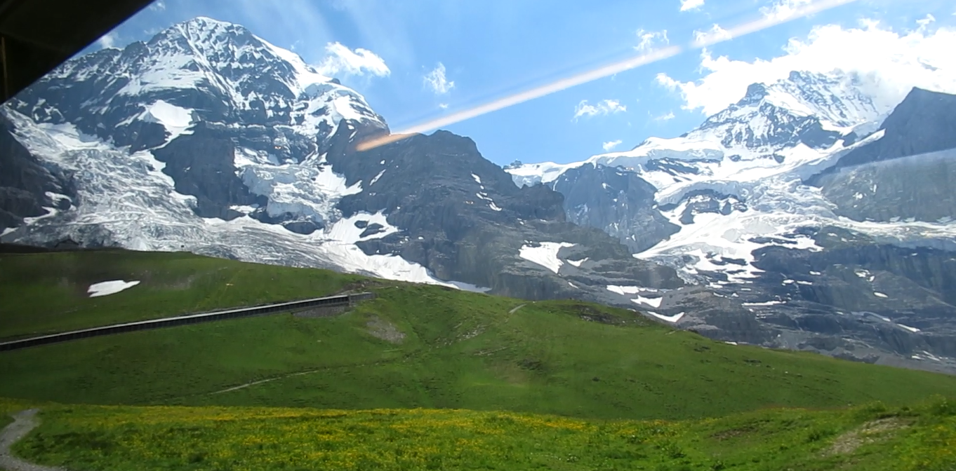 2025年 グリンデルワルト 展望台など料金一覧