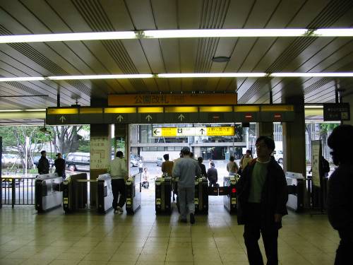 ３９９ ＪＲ上野駅公園口の駅舎改修と改札口を移設 ２０２０年３月２０日供用開始