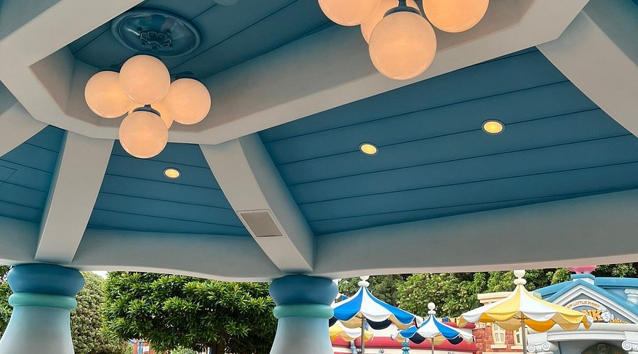 東京ディズニーランド｢ヒューイ・デューイ・ルーイのグッドタイム・カフェ｣グランドメニュー - 2ページ目3ページ中