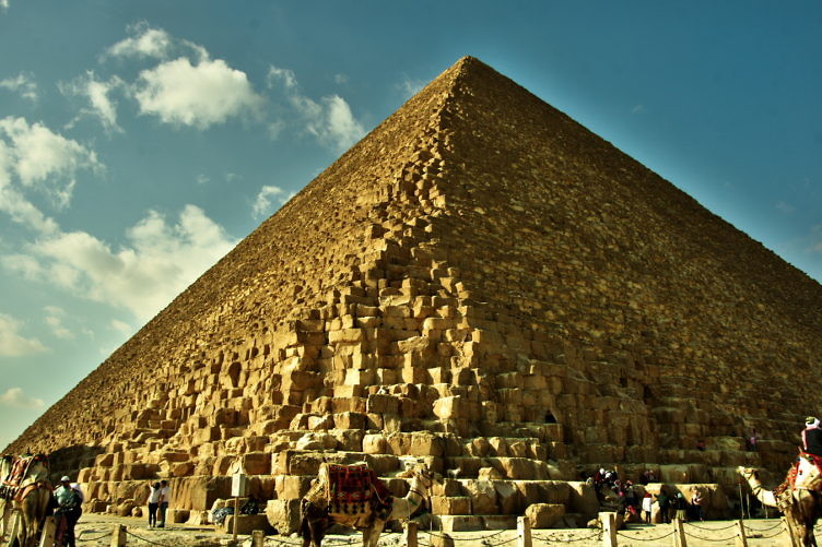 エジプトの世界遺産に登録されたピラミッドの数はいくつある？その場所を一覧にして世界遺産マニアが解説世界遺産マニア