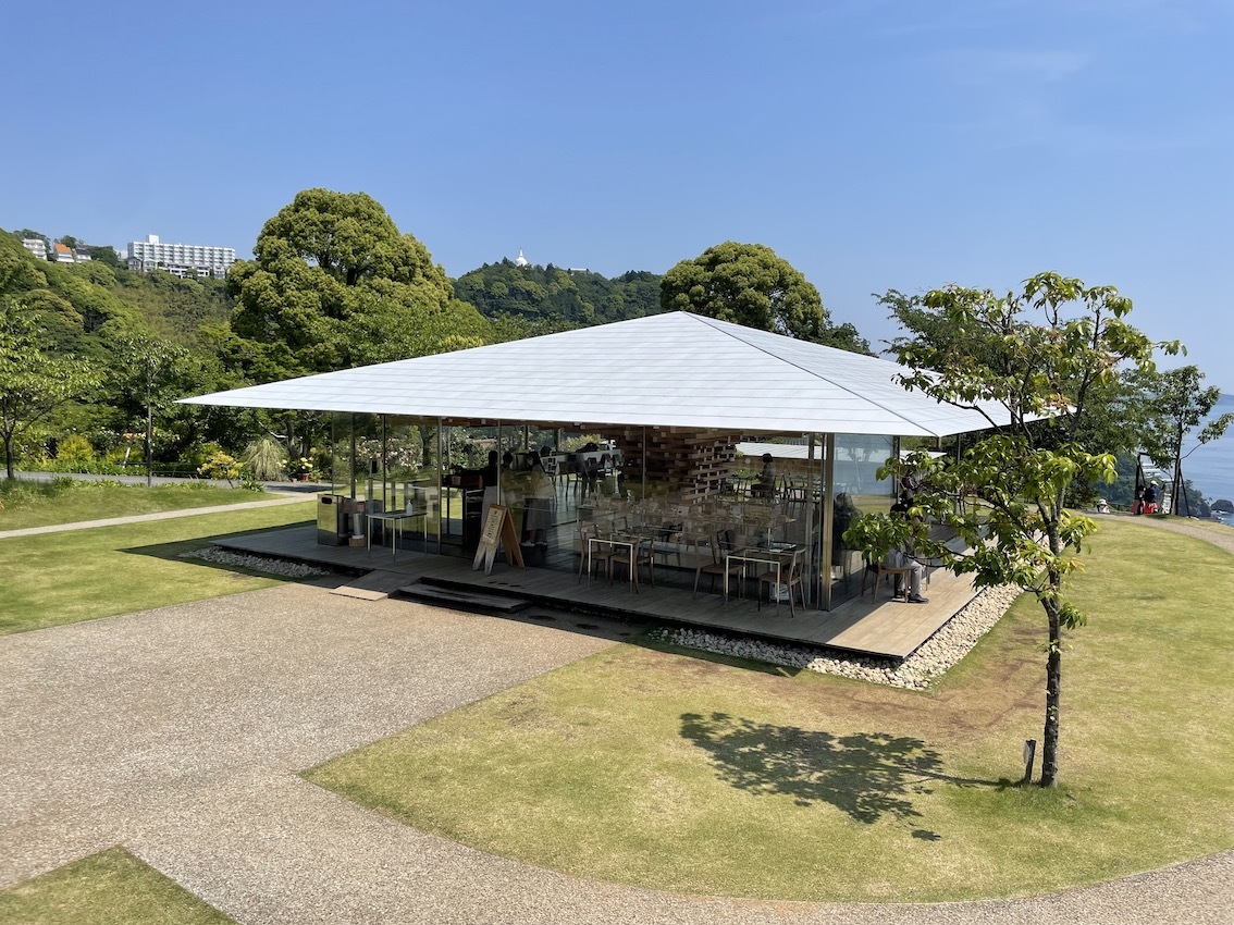 建築家・隈研吾による木をモチーフとした静岡県のカフェをチェックHypebeast.JP