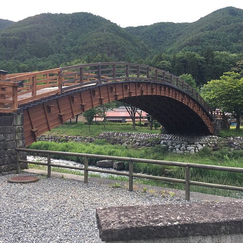 ダイナミックで美しい！長野県の“橋”を見に行こう ――巨大な構造物を愛でる“インフラツーリズム”の魅力Go! NAGANO 長野県公式観光サイト