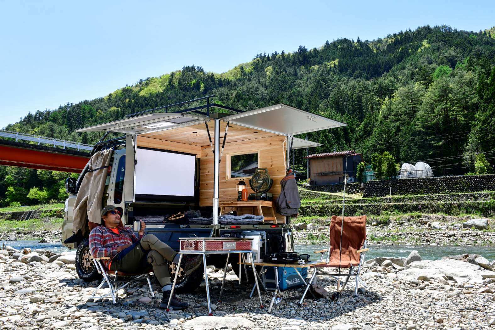 自作トラキャン キャンピングカー CompilationDIY a