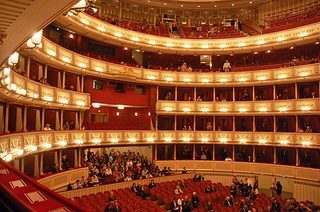 ウィーン国立歌劇場のオペラのチケット手配ムジーク・ライゼン Musik Reisen