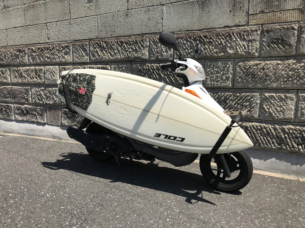バイク用サーフボードキャリアとは？サーフィンAll About