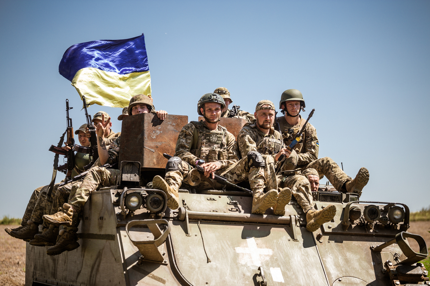 ウクライナ軍」の20万点のロイヤリティフリー画像、写真素材、絵Shutterstock