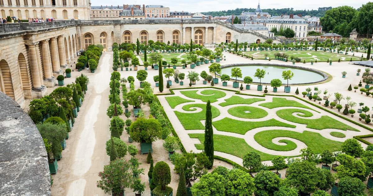 ヴェルサイユ宮殿地球の歩き方