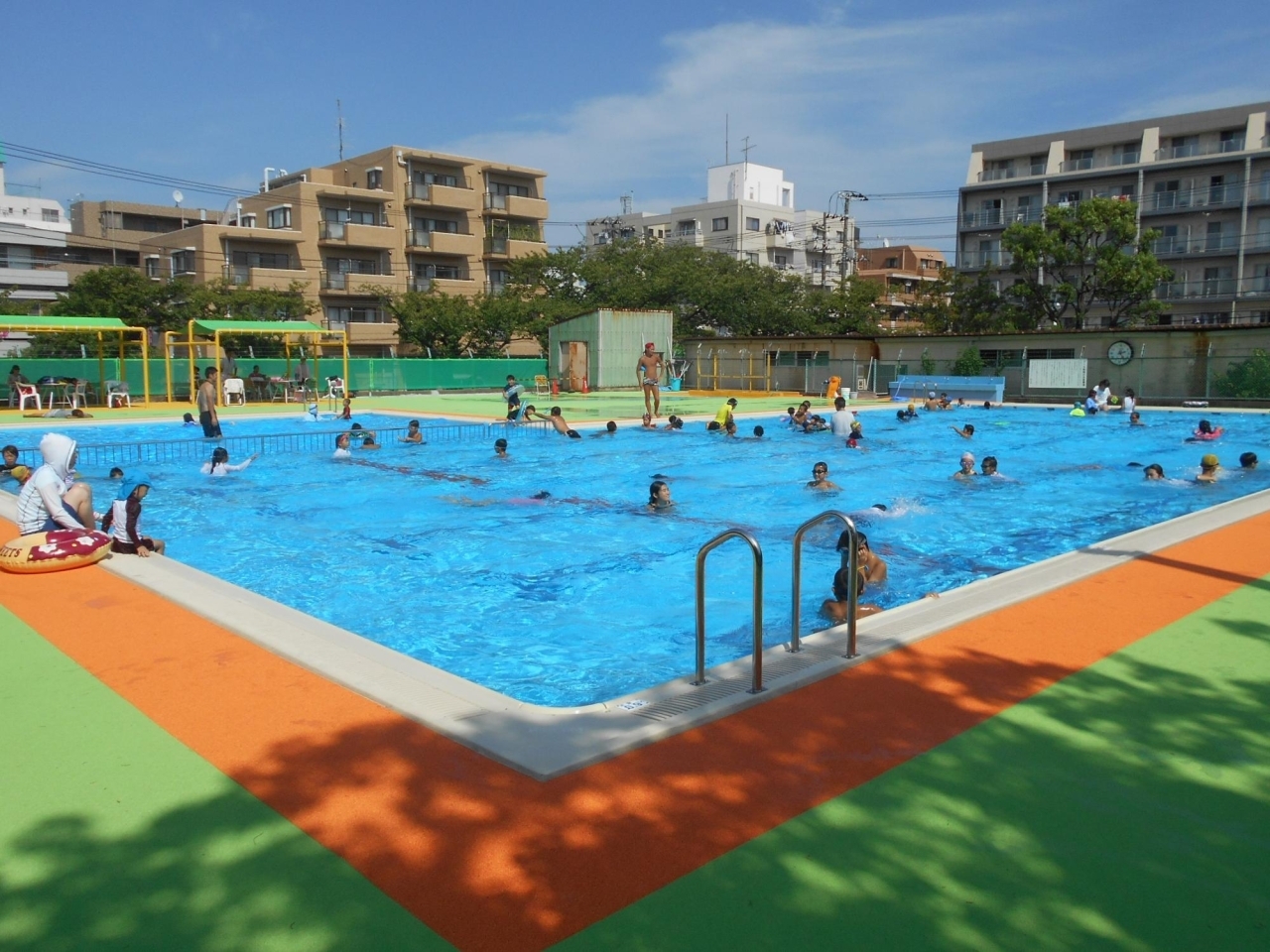 祝日月曜日絶賛営業中‼️‼️本日ゴールデンウィーク最終日🥹 お天気は雨☔️ですが、こういう日こそプールで楽しく遊びませんか？尚、明日は振替休館のため、お休みさせていただきます🙇‍♂️5月岡山県プール温水プール備前備前市GWシーサイドプール