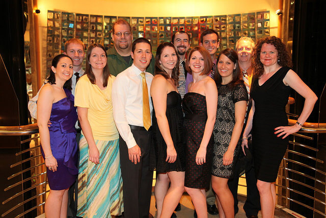 クルーズブラザーズ-アメリカの格安クルーズ代理店-日本語OK-海外価格でクルーズを! : 2022年8月クィーン・エリザベス大西洋横断若見え日本男児、女王様のカジノを制覇