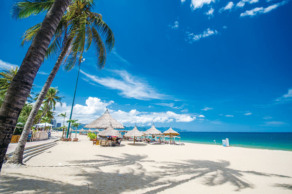 ベトナム・ニャチャンの島巡りツアーと海の上のシーフード食堂！DELICIOUS LIFE