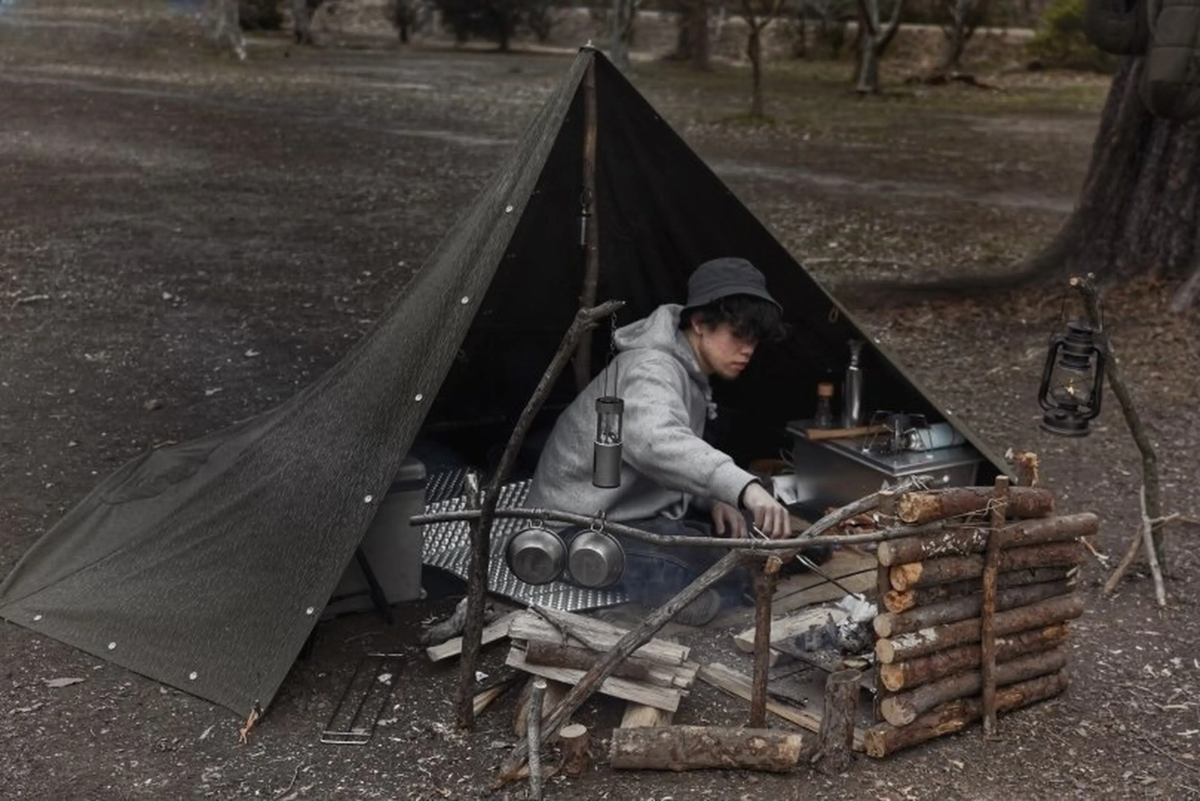 キャンプソロキャンプぼっちキャンプ自作ギア無骨無骨キャンプ無骨キャンプギアジベタリアン地べたスタイル