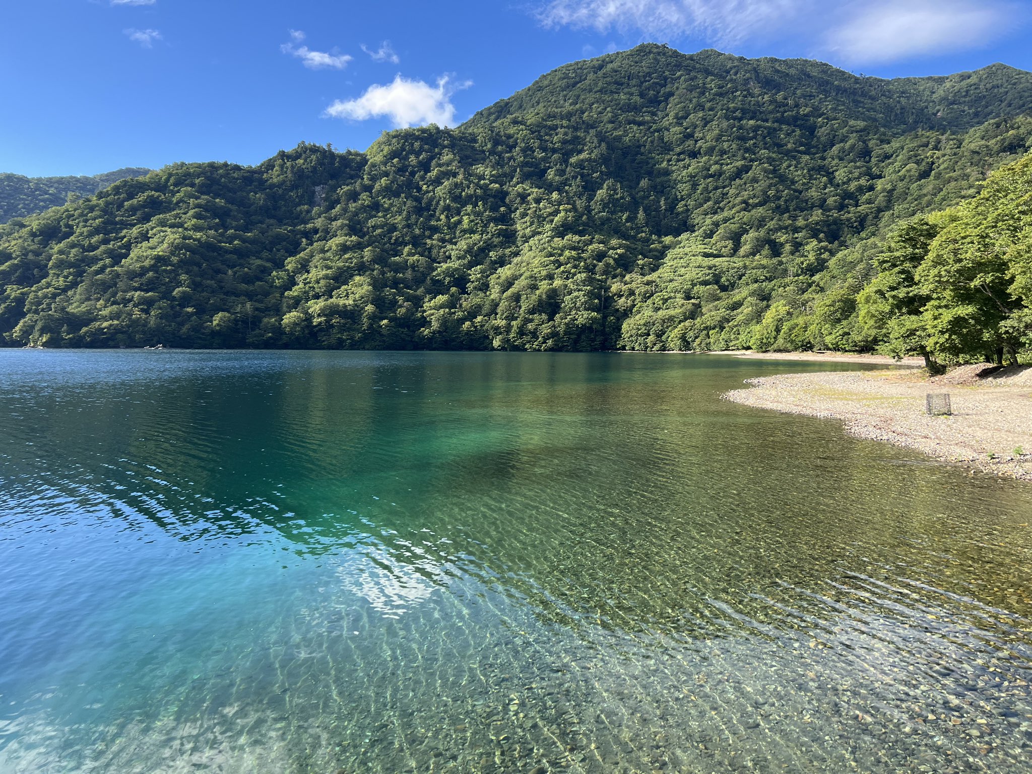 奥日光は奥が深い。その２・秋の千手ヶ浜から竜頭の滝へ。湖畔を行く : ＮＫコーポレーション