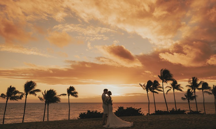 ハワイ随一のサンセットスポット！マジックアイランドでフォトウェディング