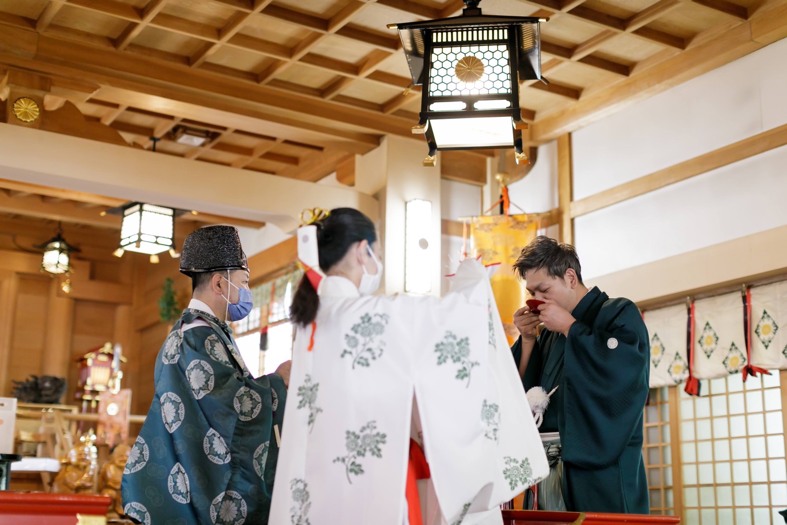 彌彦神社伊夜日子神社北海道幌平橋駅 の投稿 1回目 。札幌市中央区中島公園にある彌彦神社。伊夜日子神社ホトカミ