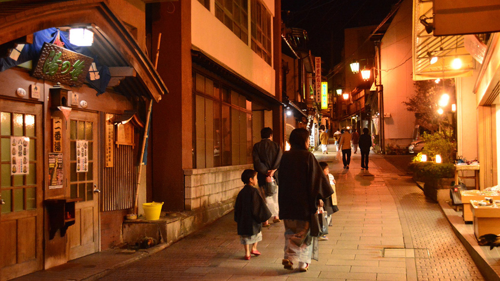 街並み』のフォトグラファーと廻るフォトジェニックな湯田中渋温泉郷Go! NAGANO 長野県公式観光サイト