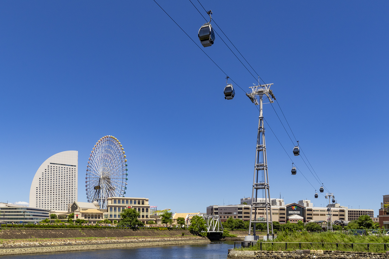 ヨコハマエアキャビン ロープウェイ に乗ってきました！みなとみらいに新しくできた新名所は「桜木町」駅から出発。子供も楽しめて、みなとみらいの魅力を再発見、親子で感動の景色も満喫です！ 2022冬ママレポ横浜・湘南で子供と遊ぶ