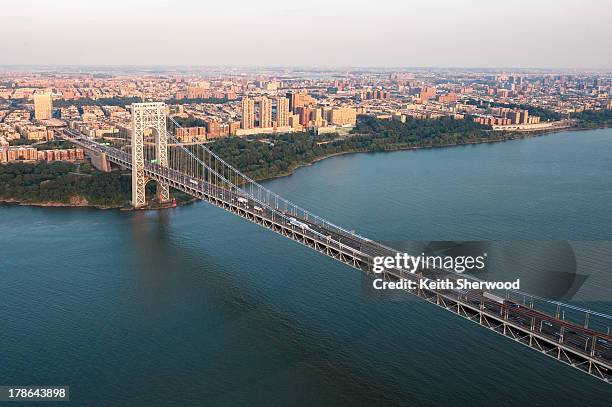 ハイブリッジパーク ニューヨーク最古の橋を散策！歴史ある水道橋と水道塔が絵になるハーレムリバー沿いの公園 - Petite