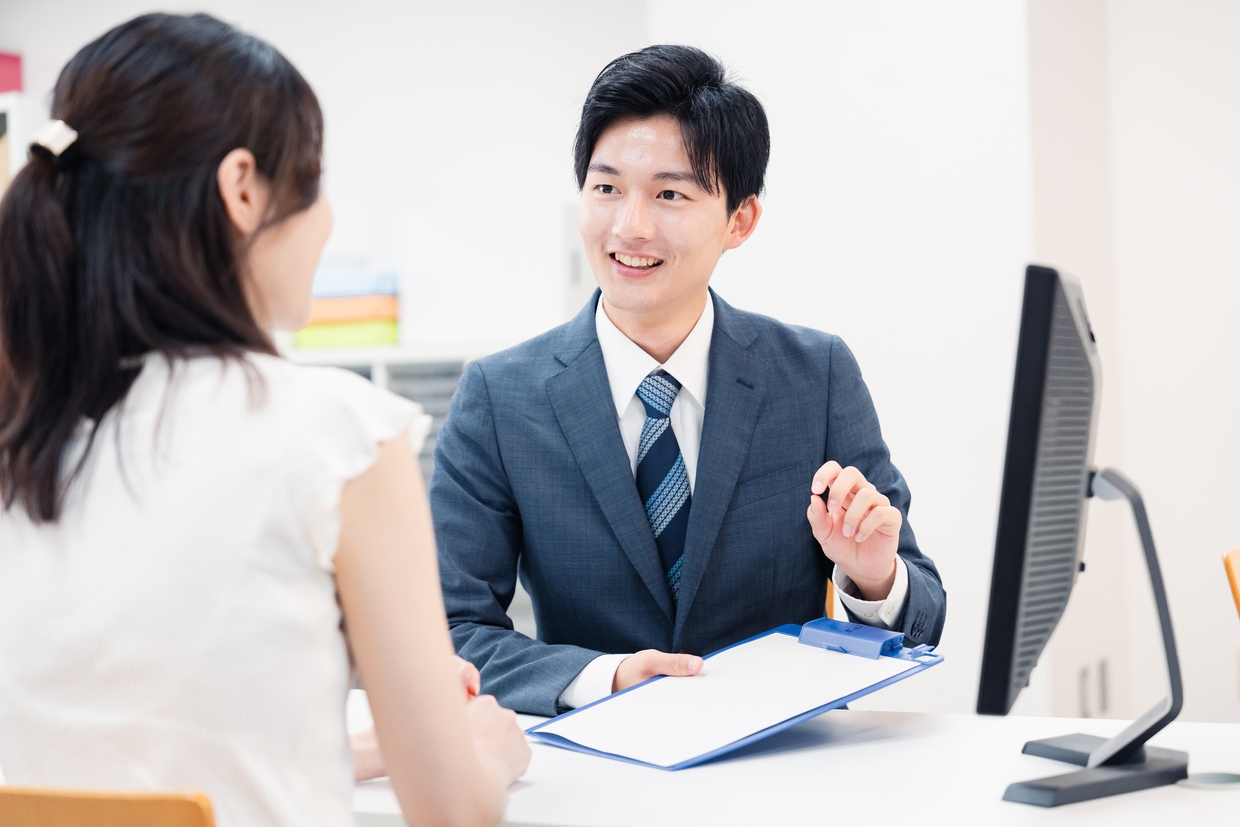 海外旅行は旅行代理店に頼むべき？個人手配と旅行会社手配のメリット・デメリット - ホテル・旅館予約ならトラベルブック TravelBook