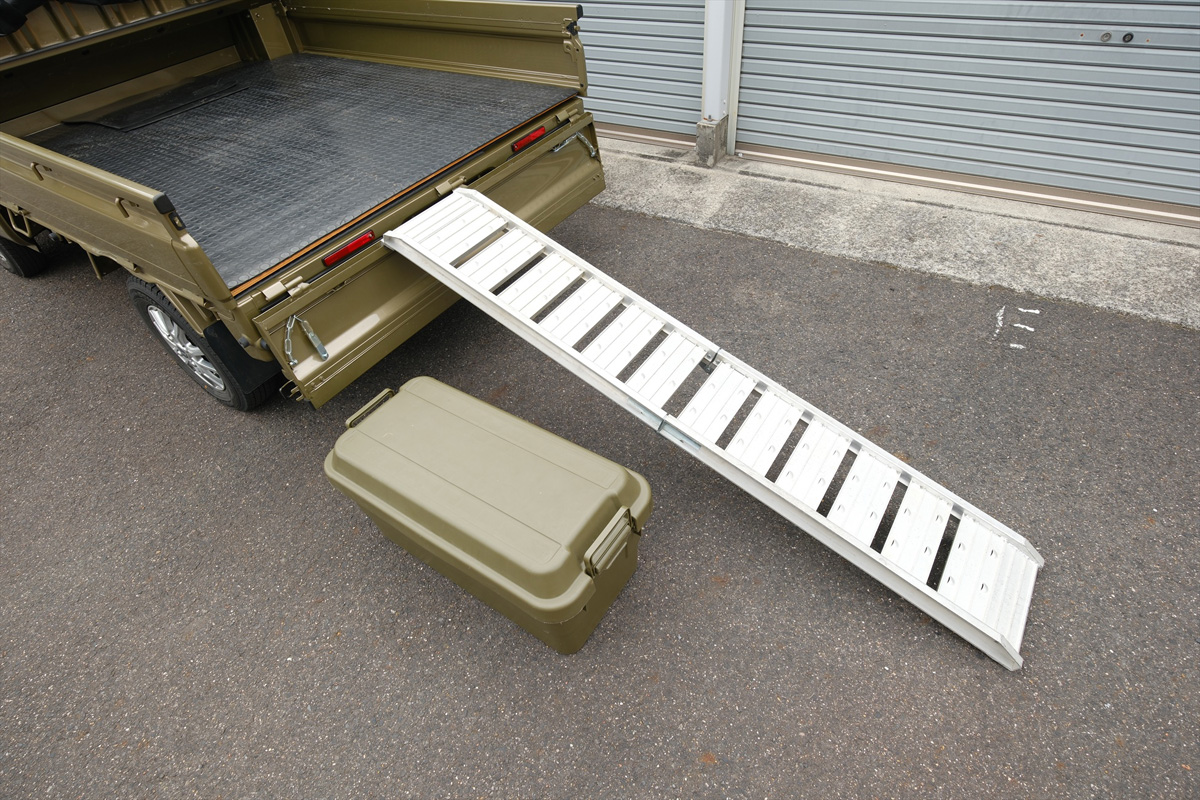 軽トラキャンピングカーを作る練習を始めました大多喜わんぱくキャンプ場