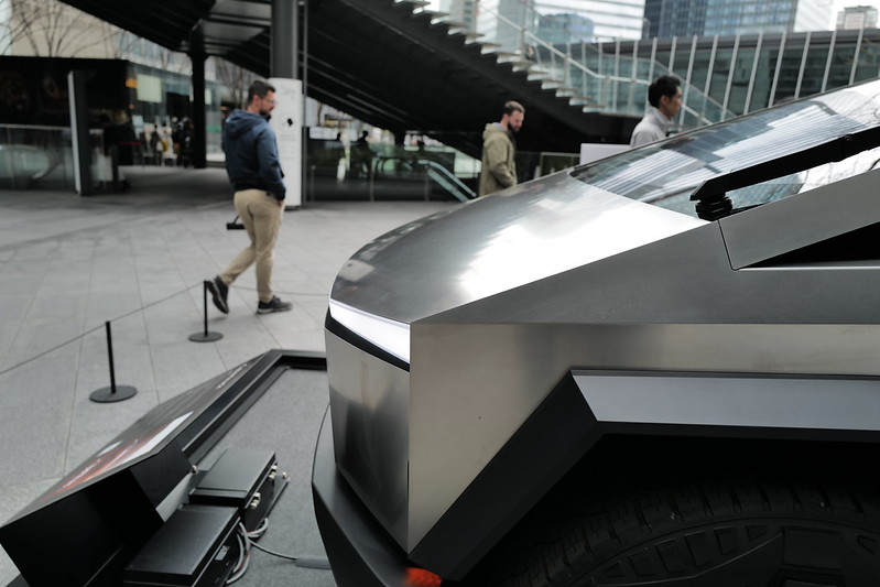 アストンマーティン、ヴィラ・デステでVanquish Zagato Conceptを公開外車王SOKEN