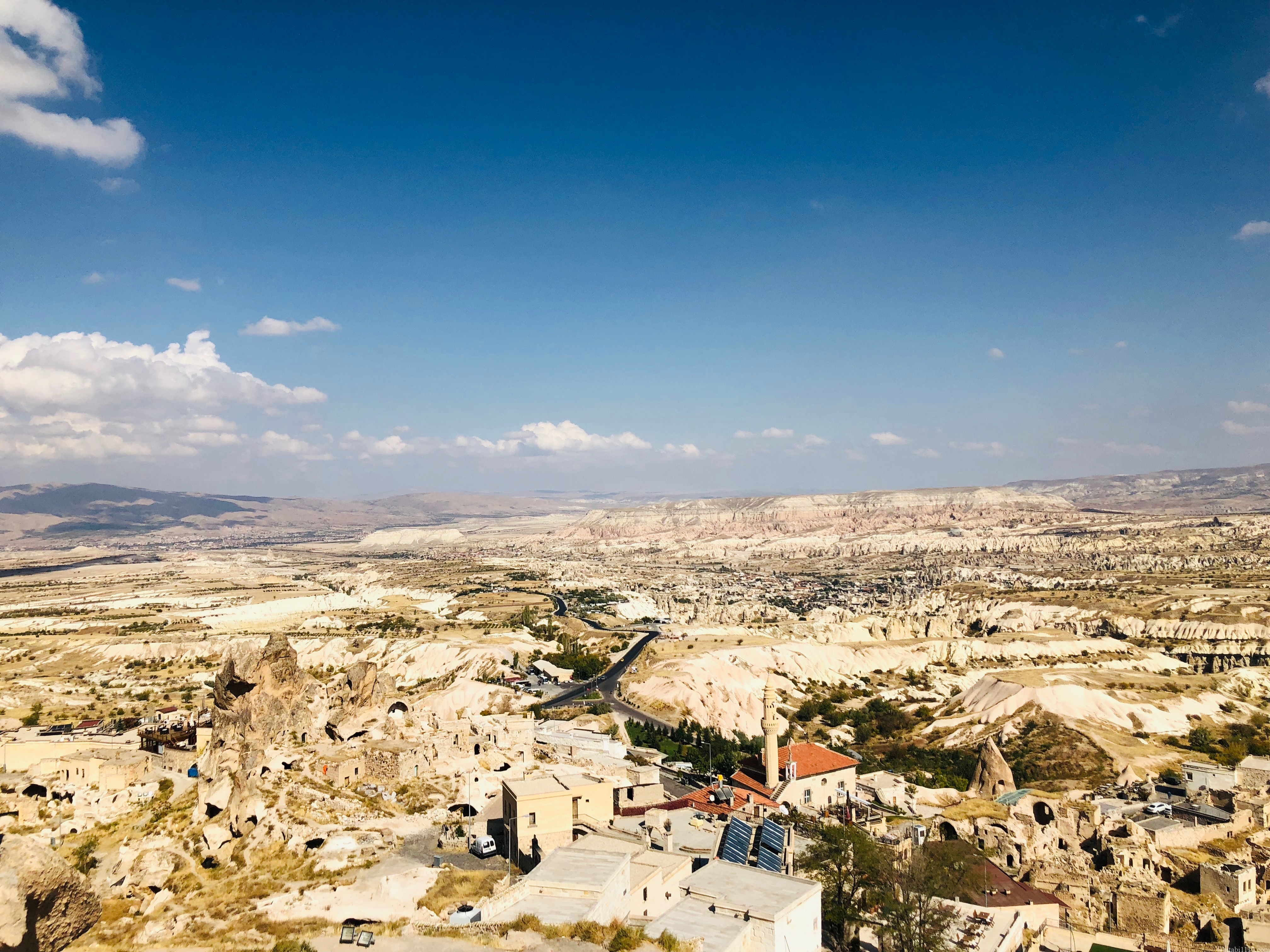 旅 ウチヒサール城へのバス大納言 いとをかし