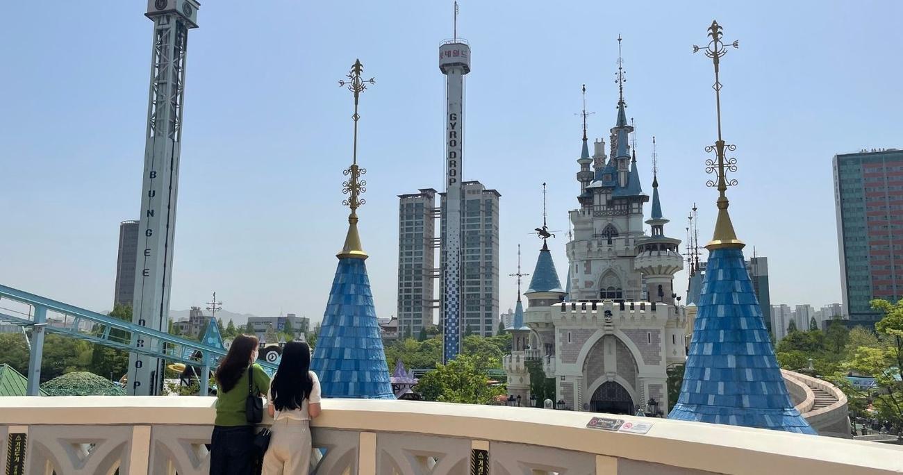 ロッテワールドで見つけたディズニーキャラのパチもん←♡オッパとSEOULで新婚生活♡