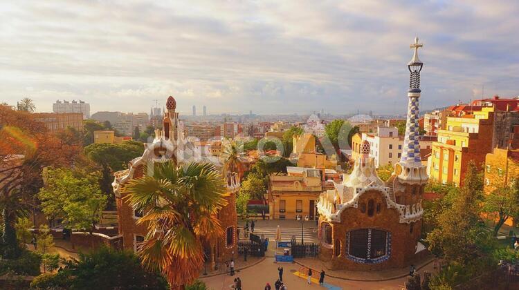 実は毎日無料で入れる グエル公園 - BARCELONANDO :
