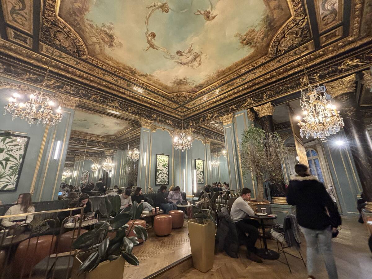 写真付 パリオペラ座のスターバックスに行ってきた。宮殿のような装飾にインテリア、Wifi完備のおすすめ休憩スポット！POWER TRAVELER