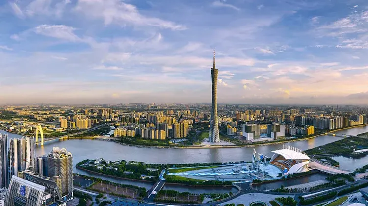 №481 広州 2001年の乗り物: 絶対！乗り物中心主義