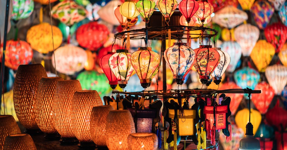 ベトナム・ホイアンの幻想的な祭り「ランタン祭り」TRIPPING