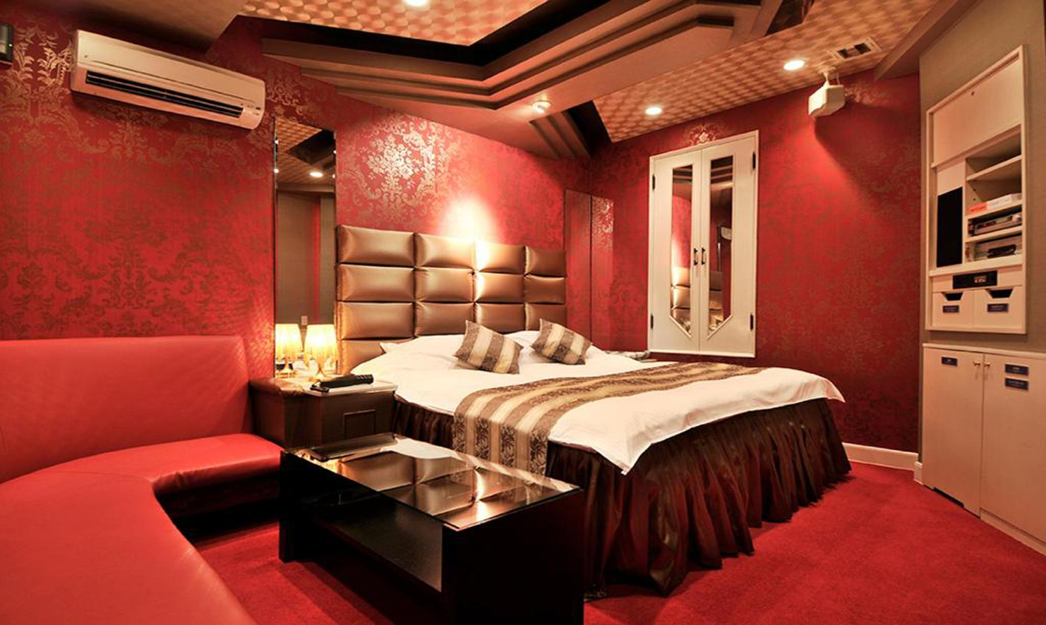 ホテル リトルチャペルクリスマス 梅田大阪市北区カップルズ