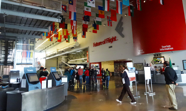 シアトルのボーイング・エバレット工場見学 Boeing Future of