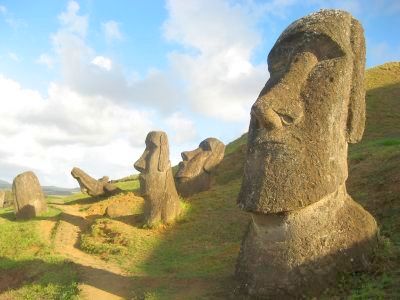 チリ：イースター島 なぜ人はモアイに惹かれるのかせかいつながる