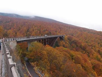 青森縣超震撼紅葉景點 城倉大橋：交通方式& 一日遊行程安排建議 BringYou