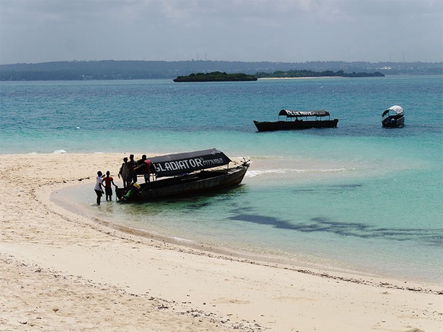視察レポート ザンジバルの海に浮かぶレストラン「ザ・ロック」 タンザニア