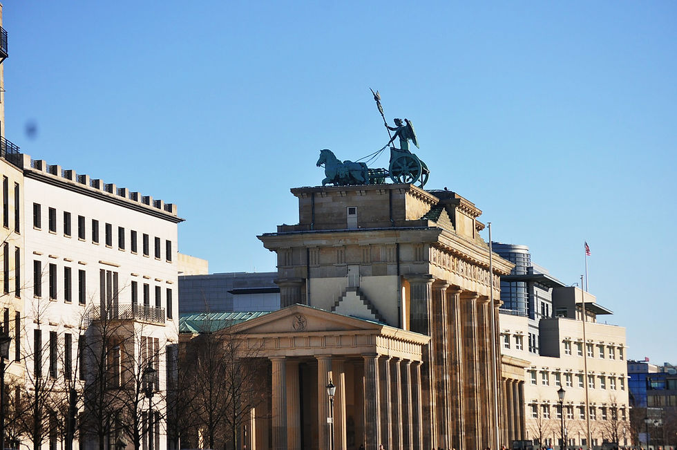 ブランデンブルク門 - ミッテOK!BERLIN ドイツ・ベルリンの生活、観光スポット施設情報