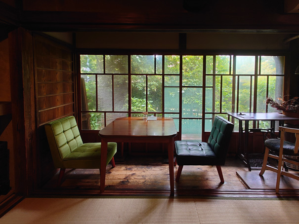 古民家 縁側cafe 麻葉屋の勝手口 KOMINKA