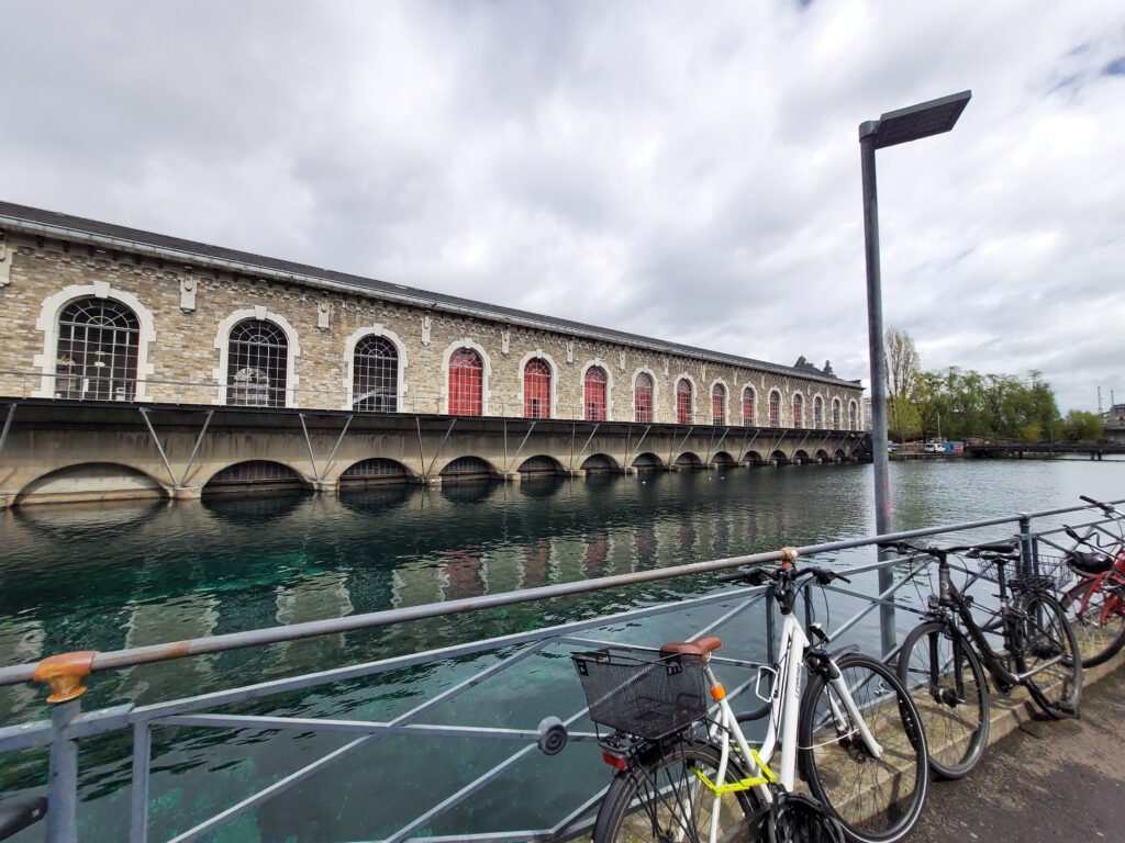 予約無しで行ける! ニューヨーク国連本部の限定お土産紹介！私の気になる情報