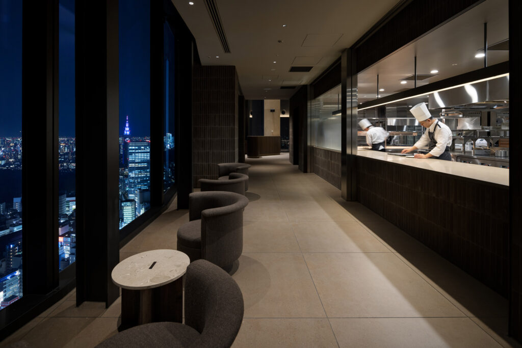 速報：「東急歌舞伎町タワー」内覧会、モアレのようなガラス外装は間近で見るとこうなっていた！BUNGA NET