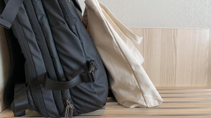 パッキング 1泊2日温泉旅行のカバンの中身！無印リュックと100均グッズ