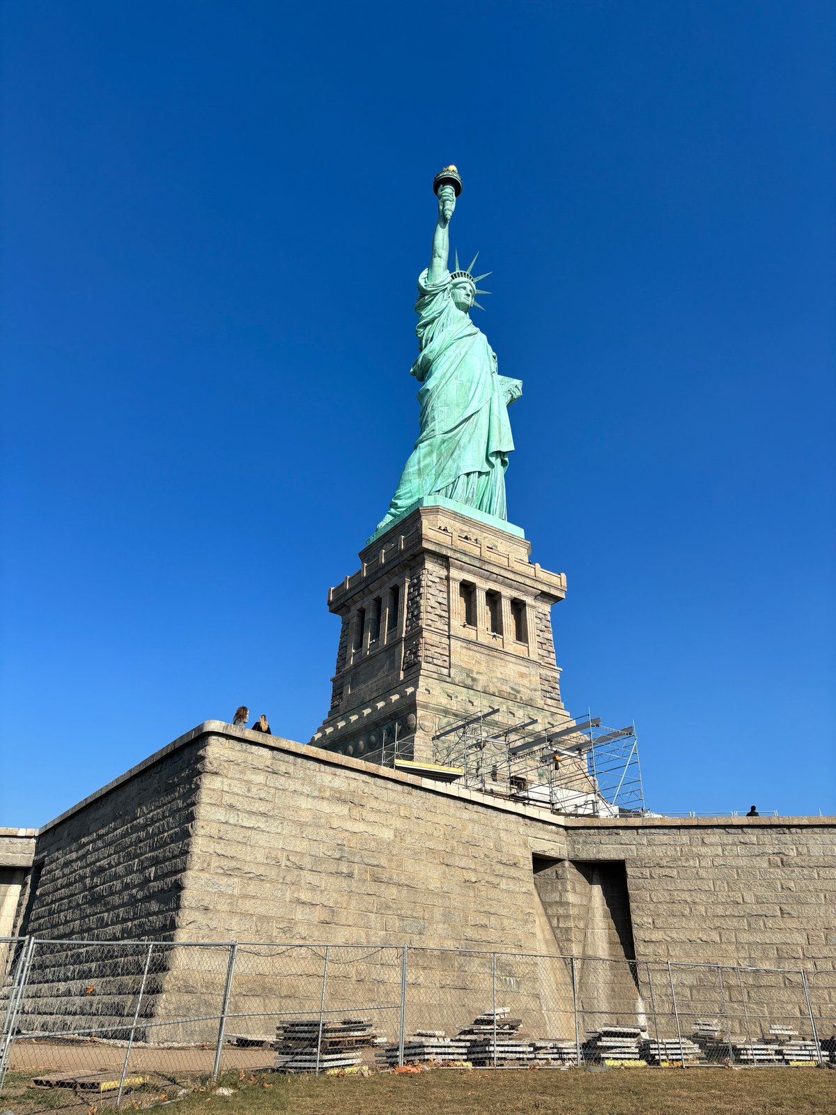 NY ニューヨーク のシンボル＝自由の女神の観光ガイド地球の歩き方