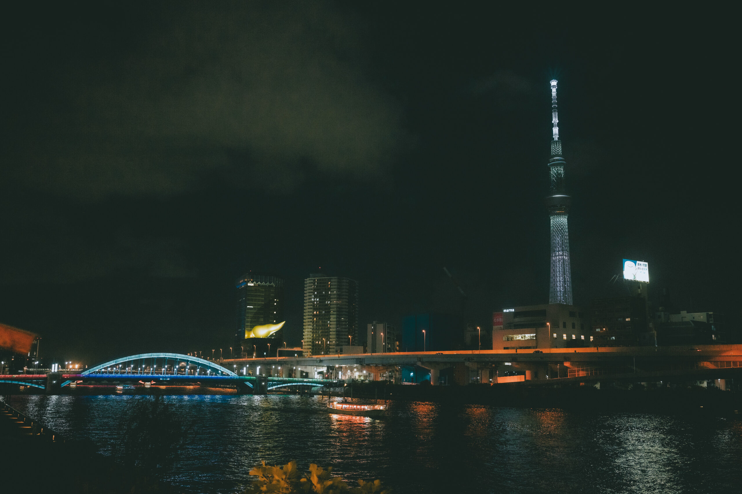 ローマの夜景ドライブ！コロッセオやナヴォーナ広場でのフォトストップあり イタリアンディナー付き＜12月～2月 日本語アシスタント 混載＞byMyBusイタリア