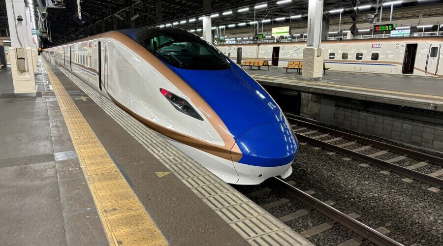 JR - サンダーバード 大阪-金沢 往復